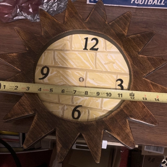 Clock - Picture 3 of 3